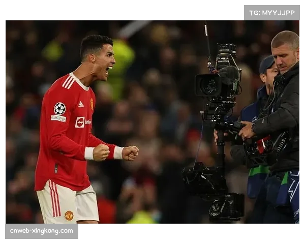 斯卡马卡半场被换形同梦游 亚特兰大中锋进攻端零贡献